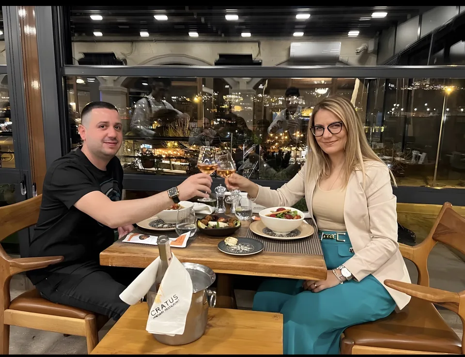 Cratus Premium Restaurant