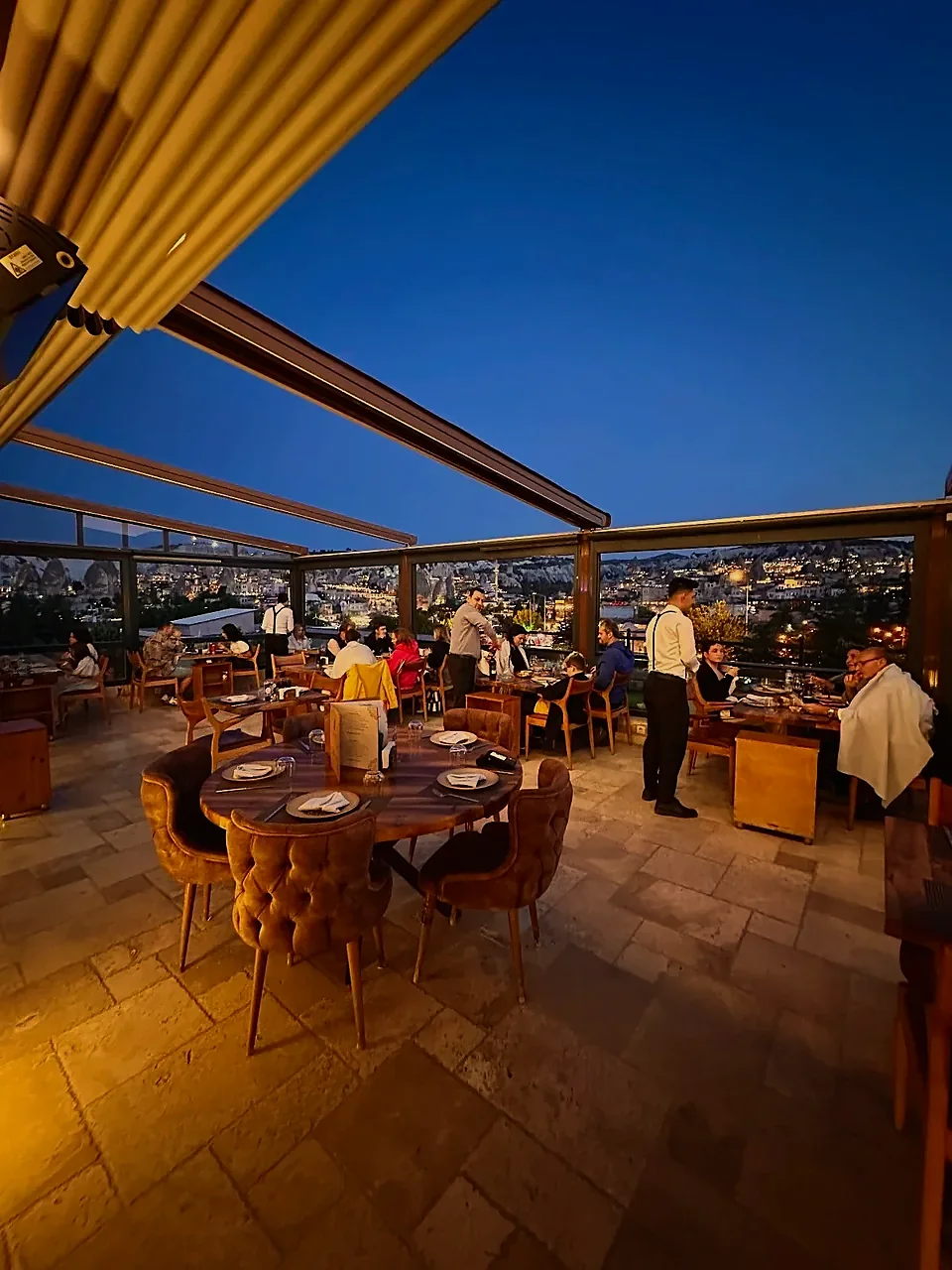 Cratus Premium Restaurant