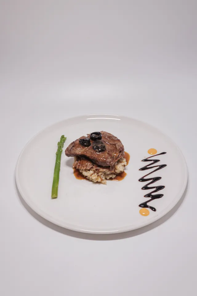 Mürdüm Erikli Dana Kaburga